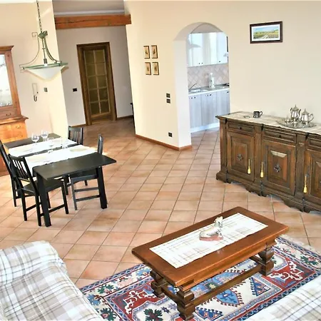 בית נופש Al Profumo Del Garda Castello (Brescia)