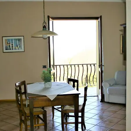 Al Profumo Del Garda Feriehus Castello (Brescia)
